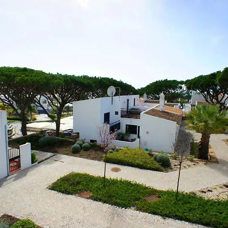 Villa Sleeps 6 Air Con Wifi T608011 *